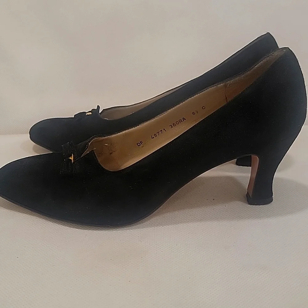SALVATORE FERRAGAMO BLACK SUEDE 2-3/4